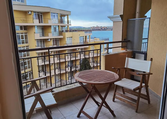 Апартхотел Dl