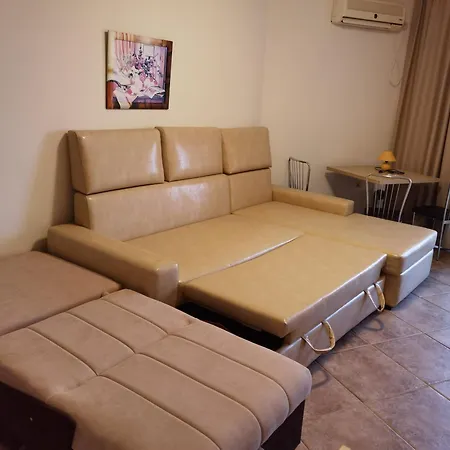 Апартхотел Dl Ахелой